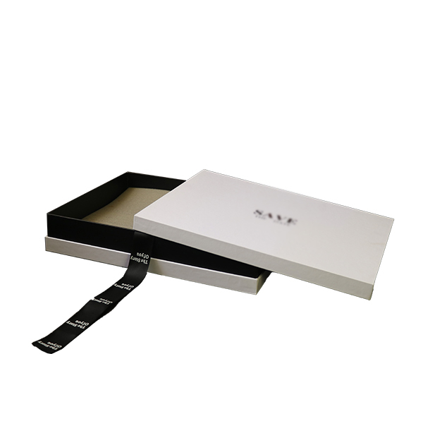 جعبه هارد باکس پوشاک لوکس باکس