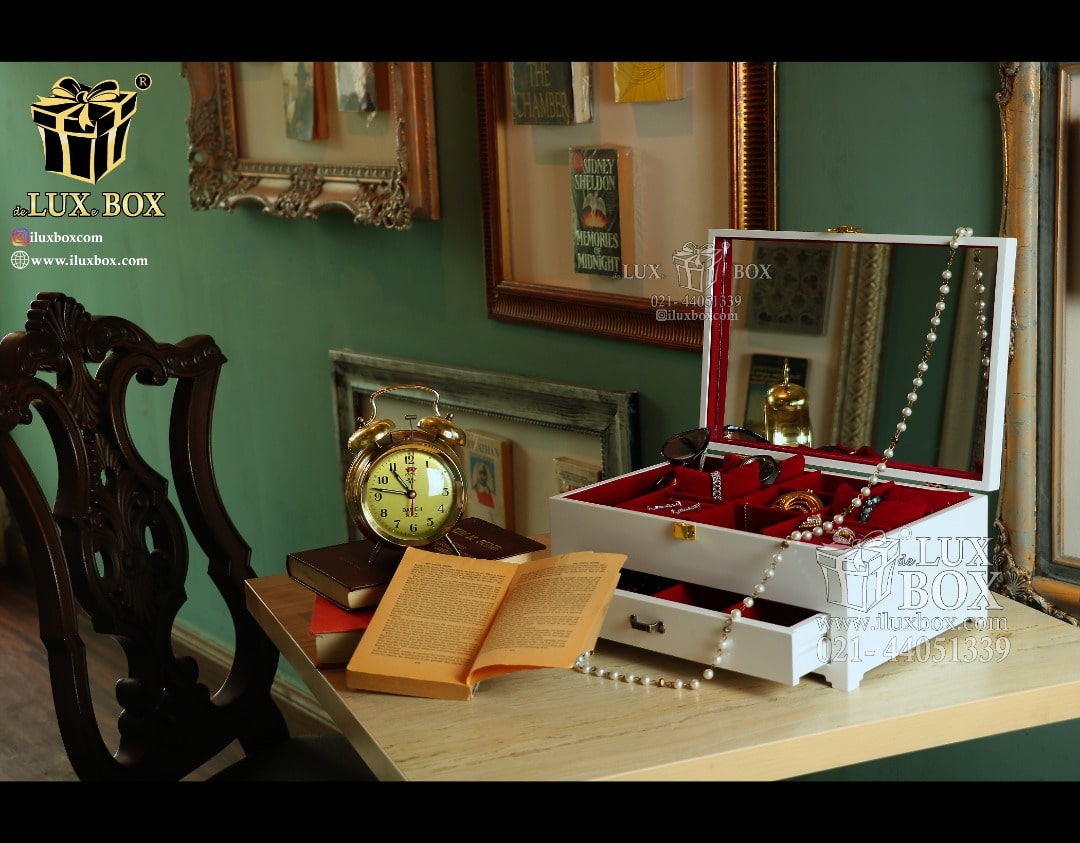 جعبه اکسسوری مردانه زنانه لوکس باکس